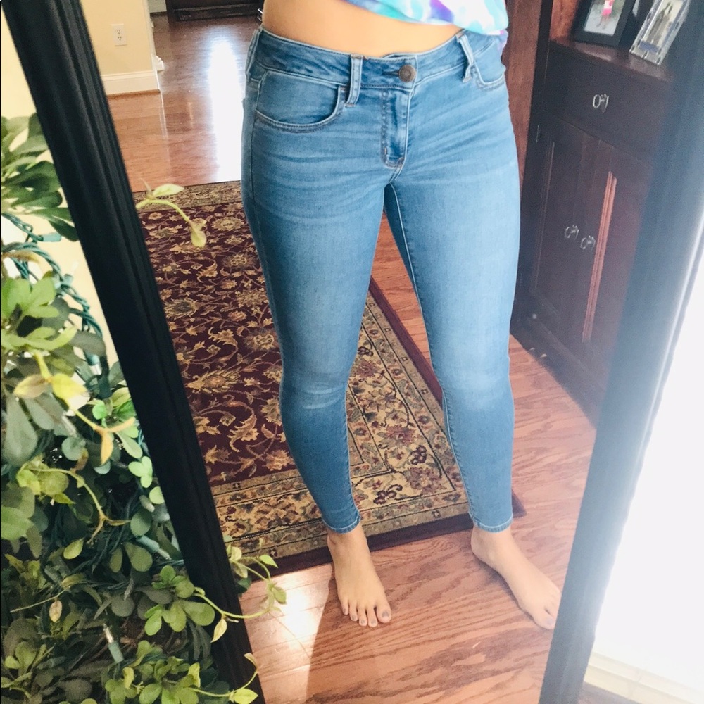 American Eagle Jean - Picture 2 of 8